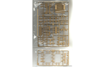 Сборная модель Автомобиль повышенной защищенности M1280 LMTV + полуприцеп M1101