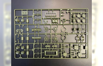 Сборная модель Герои Победы. Советский средний танк Т-34/85