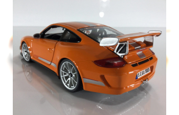 PORSCHE 911 GT3 RS 4.0 orange