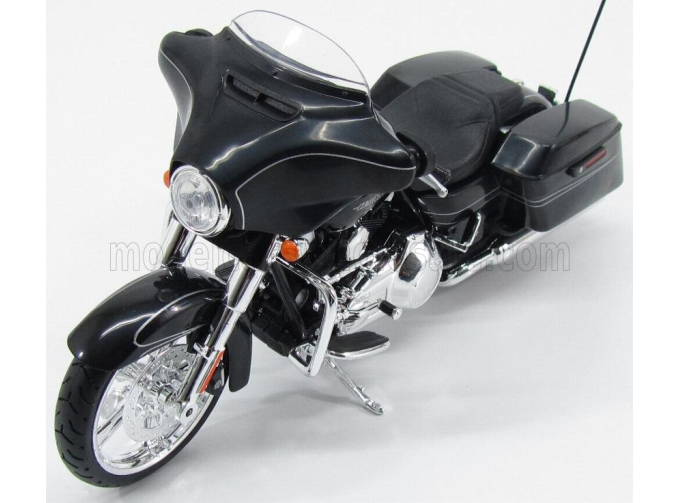 HARLEY DAVIDSON Street Glide Special (2015), Black