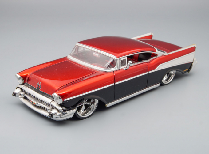 CHEVROLET Bel Air Custom (1957), red / black