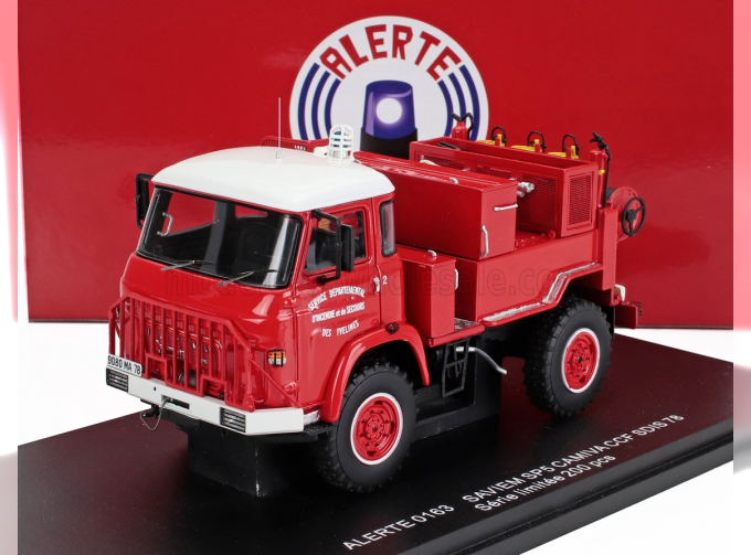 SAVIEM Sm5 Camiva Tanker Truck Ccf Sdis 78 Sapeurs Pompiers (1976), Red White
