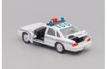 FORD Crown Victoria Richmond Police, white