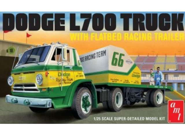 Сборная модель Dodge L700 Truck w/Flatbed Racing Trailer, plastic modelkit 1966