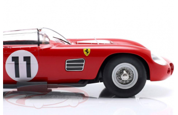 FERRARI 250 TRI #11 2nd 24h LeMans Parkes, Mairesse (1961)