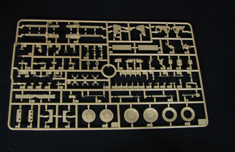 Сборная модель QF 25pdr Field Gun Mk. II/I w/No.27 Ammunition Limber (Trailer)