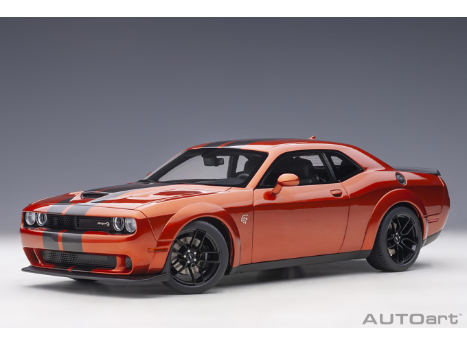 Dodge Challenger SRT Hellcat Widebody - 2018 (go mango/dual gunmetal center stripes)