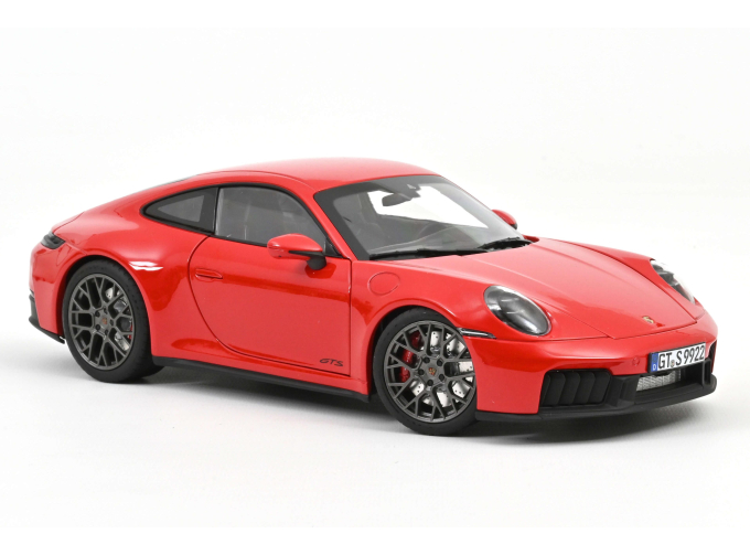 PORSCHE 911 Carrera 4 GTS Coupe (992.2) (2025), Guards Red