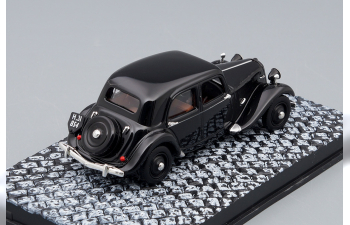 CITROËN Traction Avant Légère54 Bond 007 From Russia with love, black