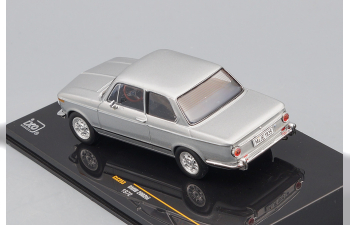 BMW 2002Tli (1972), silver