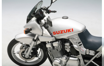 SUZUKI GSX 1100S Katana, silver