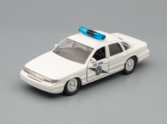 FORD Crown Victoria Police, white