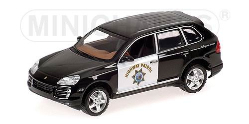 PORSCHE Cayenne Hybrid PATROL, black