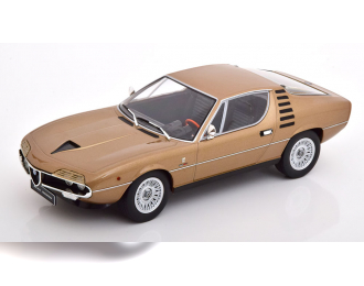 ALFA ROMEO Montreal (1970), gold metallic