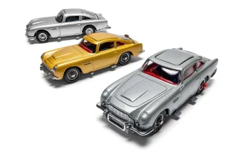 Набор из трех моделей ASTON MARTIN JAMES BOND - Db5 classic collection (1965)