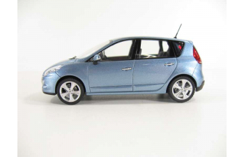 RENAULT Scenic (2009), blue