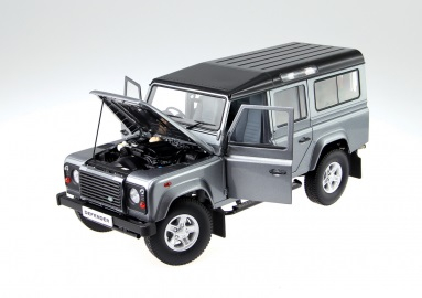 Land Rover Defender 110 RHD (Orkney Grey Metallic)