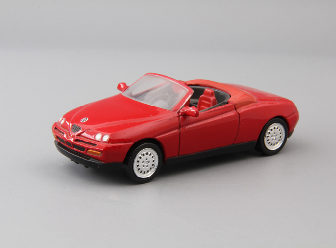 ALFA ROMEO Spider, red