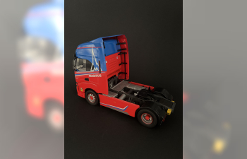 Сборная модель IVECO FIAT S-way S460 Magirus Tractor Truck 2-assi 2022