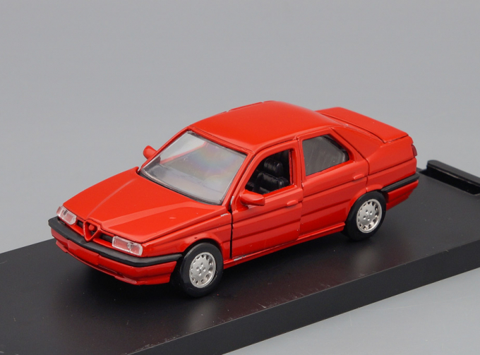 ALFA ROMEO 155, red