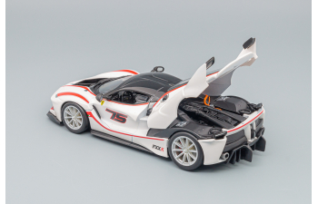 FERRARI Fxx-k N75 (2015), White Red