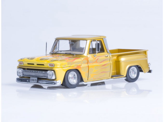 CHEVROLET C-10 Stepside Pickup Lowrider (1965), metallic gold