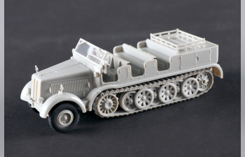 Сборная модель Sd.Kfz.8 Schwerer Zugkraftwagen 12t