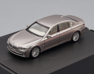 BMW 7er, silver