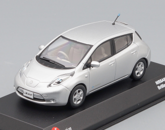 NISSAN LEAF, silver