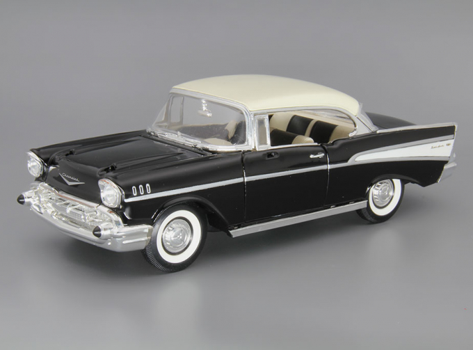 CHEVROLET Bel Air (1957), black / white