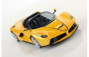 Ferrari LaFerrari Aperta (yellow / black)