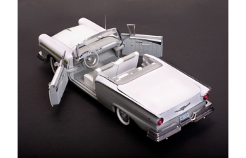 FORD Fairlane 500 Skyliner (1957), Wood Smoke Gray/Colonial White