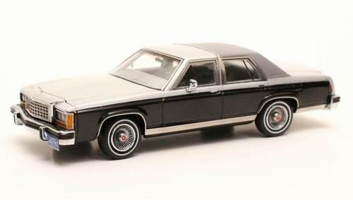 FORD Crown Victoria 1986, silver/anthracit