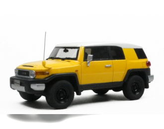 TOYOTA FJ CRUISER 2010, Yellow