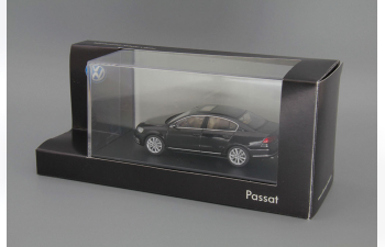 VOLKSWAGEN Passat Limousine (2010), black