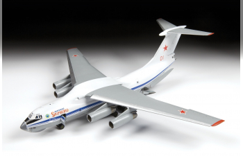 Сборная модель Советский военно-транспортный самолет Ил-76 МД