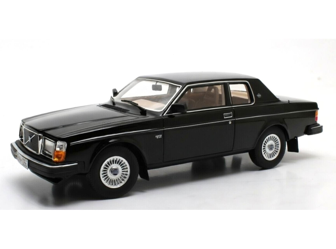 VOLVO 262C BERTONE (1981), black