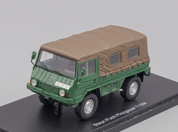 STEYR-PUCH Pinzgauer 710M (1974), green / brown