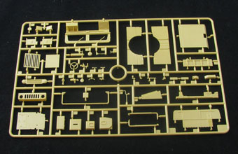 Сборная модель M114 Up-Armoured HA Tactical Vehicle