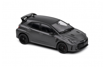 TOYOTA GR Corolla Circuit Edition (2023), matt-grey matt-black