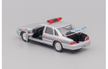 FORD Crown Victoria Dyersville Police, silver