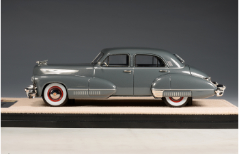 CADILLAC Sixty Special (1942), Grey