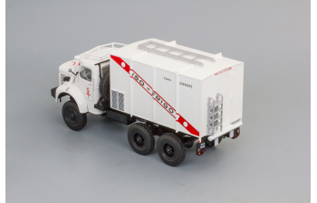 BERLIET Gazelle GBC 8 M 6x6 "Iso-Frigo", white