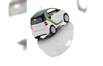SMART ForTwo Coupe Electric Drive C451 (2014), white / green