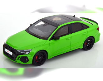 AUDI RS 3 Saloon (2021), green