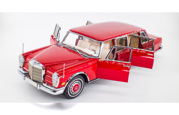 Mercedes-Benz 600 Pullman Limousine “Red Baron”