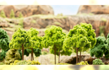 Дерево для архитектурного макета 5-7 см. (светлая крона)