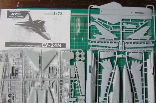 Сборная модель Самолет Сухой-24М