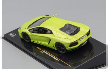 LAMBORGHINI Aventador (2012), green metallic