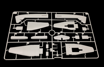 Сборная модель Blohm & Voss BV P178 Bomber Interceptor Jet w/MK-214 50mm Cannon